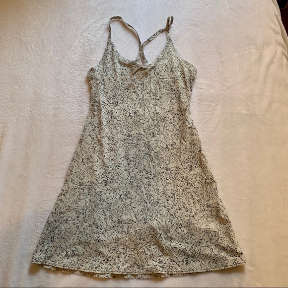 SOLD Outdoor Voices OV Exercise Dress Speckled - Picture 2 of 5